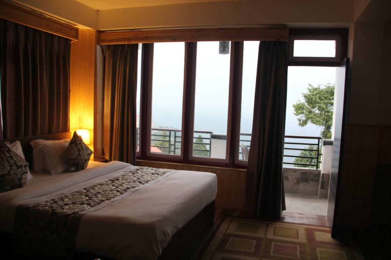 Bluben Alpine Hotel Pelling Bagian luar foto