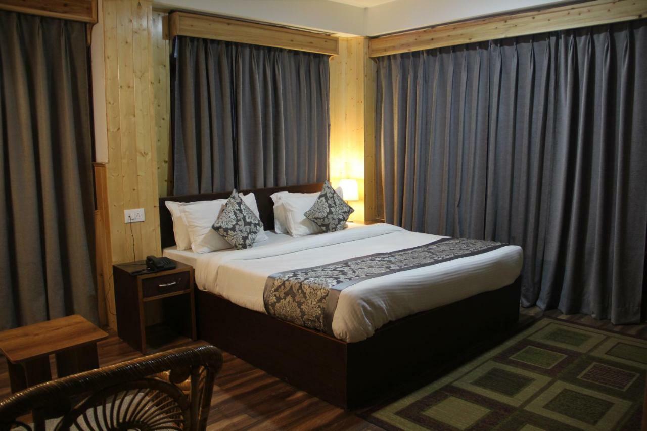 Bluben Alpine Hotel Pelling Bagian luar foto
