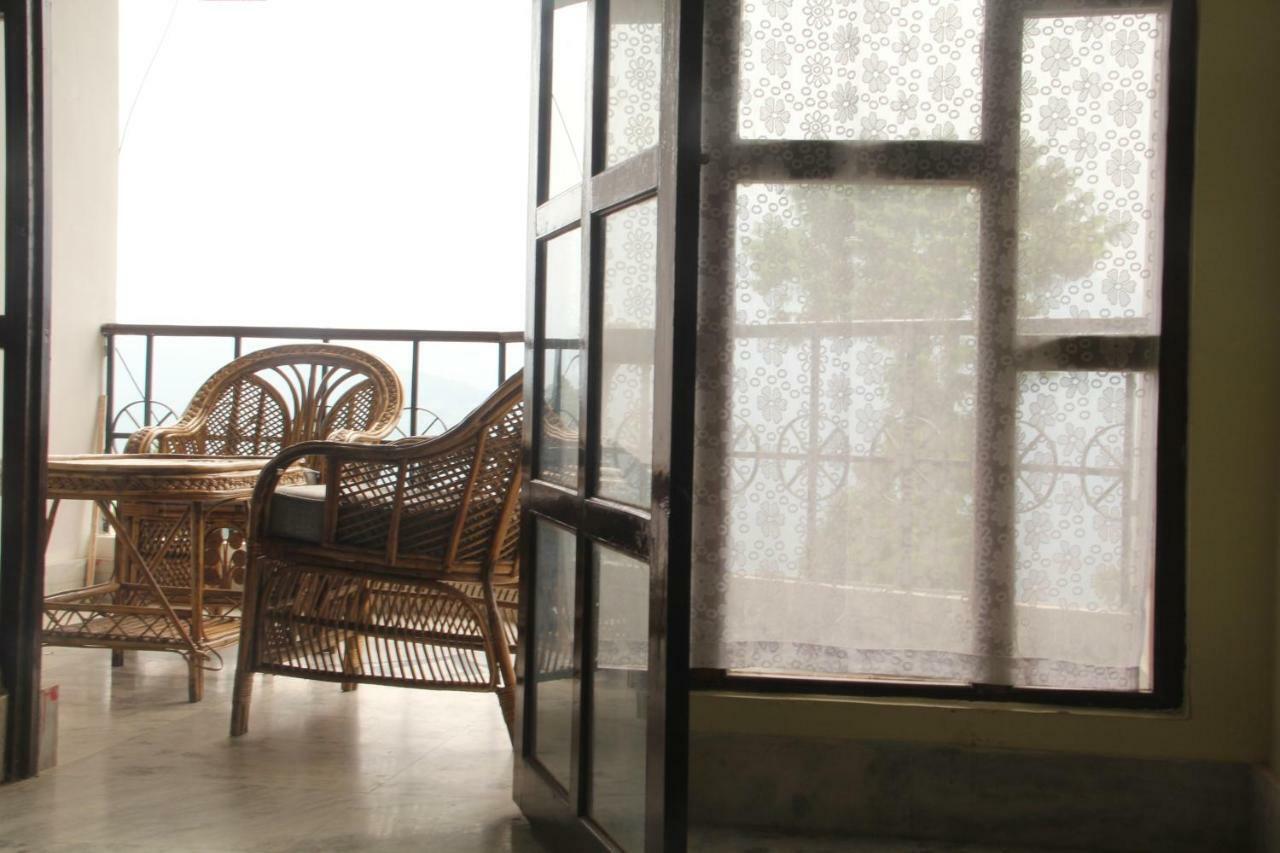 Bluben Alpine Hotel Pelling Bagian luar foto