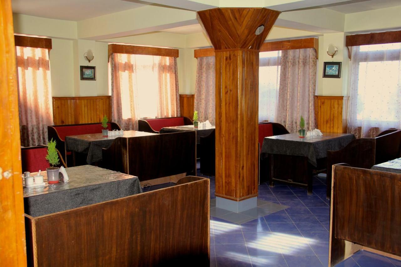 Bluben Alpine Hotel Pelling Bagian luar foto