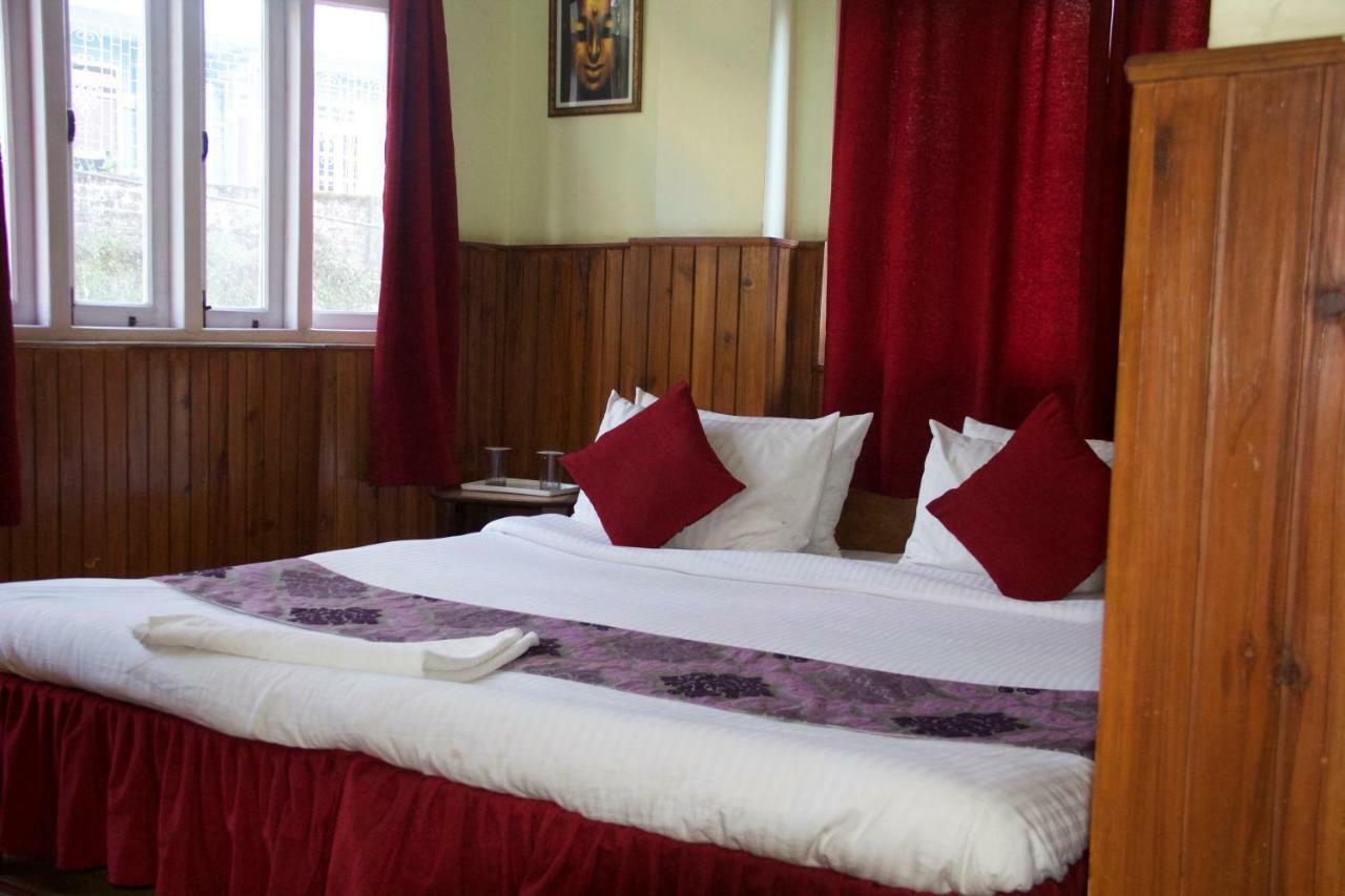 Bluben Alpine Hotel Pelling Bagian luar foto