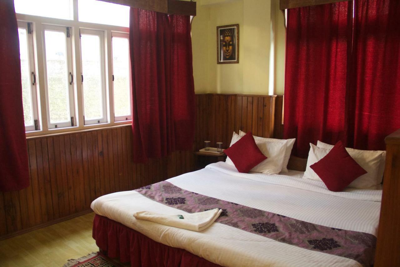 Bluben Alpine Hotel Pelling Bagian luar foto
