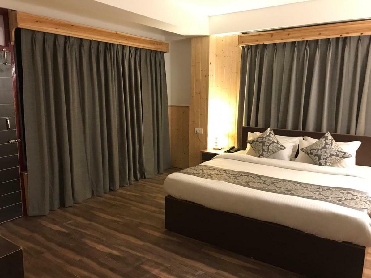Bluben Alpine Hotel Pelling Bagian luar foto
